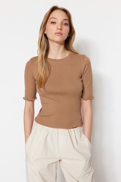 Trendyol Collection Nerzfarbene, taillierte/taillierte Bluse aus Stretch-Strick mit Rundhalsausschnitt und Kordelzug TWOSS23BZ00025
