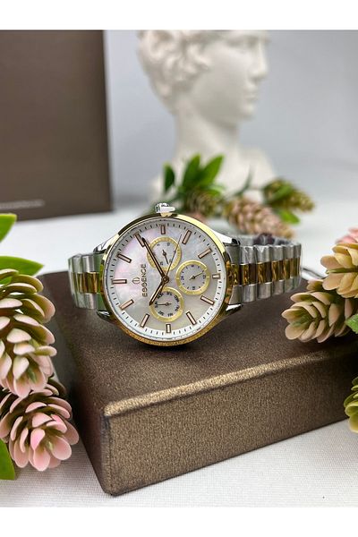 Essence Women's Sports Wristwatch with Calendar 5 Atm Waterproof
