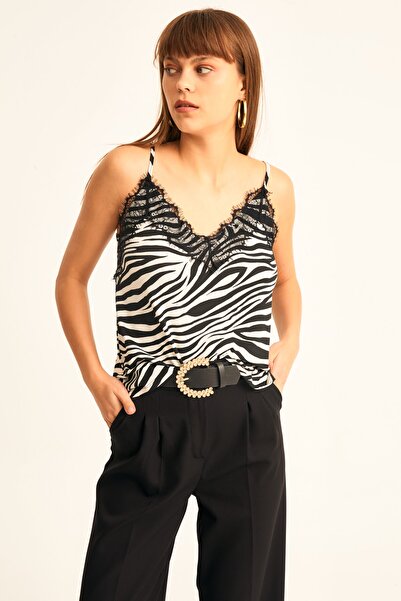 LACHT بلوزة نسائية بحزام من الدانتيل باللونين الأبيض والأسود