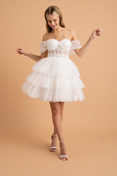 Lenta Moda Beyaz Mini Işlemeli Dantel Detaylı Abiye ve Gece Elbisesi