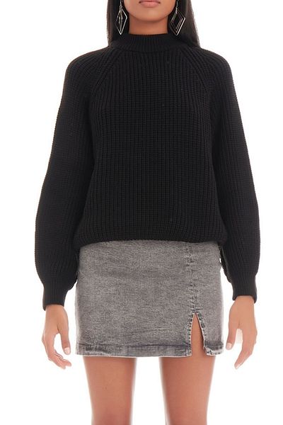 its basic Women's Black Color Oversize Fit Thick Knitted Knitwear Sweater
