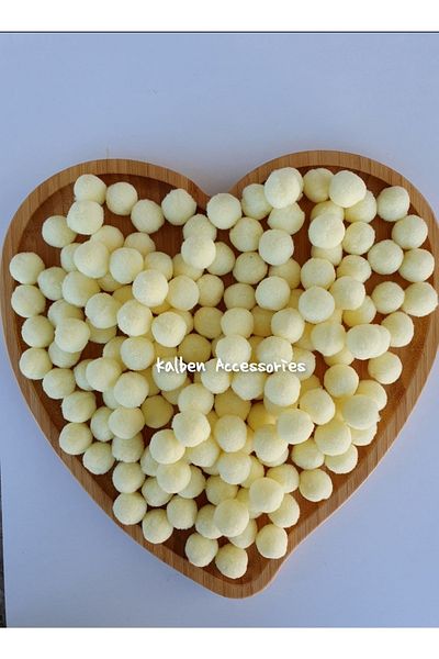 kalben accessories Light Yellow Plush Soft Pompon 2 Cm 100 Pieces,