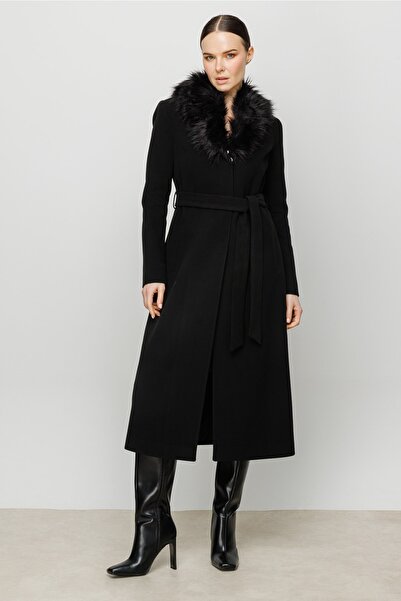 Nefeli Yakası Kürklü Siyah Kaşe Kaban