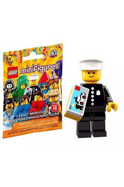 LEGO 71021 Minifigure Series 18 8 - Classic Police Officer - Limited Edition Minifigure