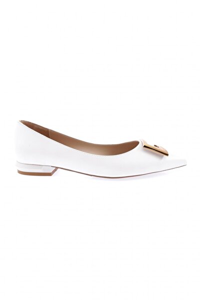 DGN Women's Pointed Toe Reversed C Buckle Ballerinas White 31443236