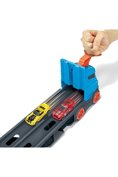 HOT WHEELS ® Speed Track Truck, Includes 3 1:64 Scale Cars, 100% Or for Children Aged 4-8