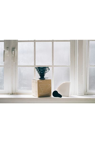 Hario V60 02 Black Transparent Plastic Dripper and 40 Pieces Filter Paper Set