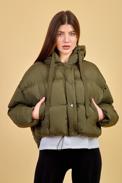 ladyzey Kadın Haki Oversize Kapüşonlu Alttan Büzülebilen Kısa Şişme Mont