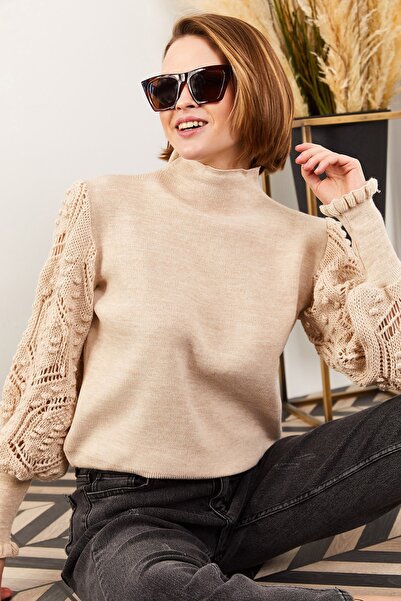 Olalook Women's Cream Sleeve Detailed Soft Textured Knit Sweater KZK-19000175