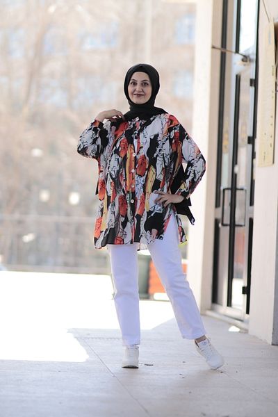 Zey&Ka Butik Women's Black Digital Print Tunic