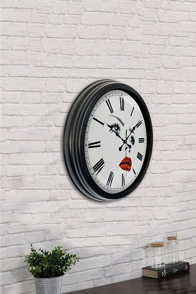 Kasva Concept Gift 40 cm Black Metal Beauty Salon Wall Clock
