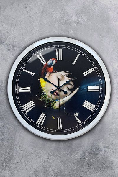 Kasva Concept Gift 40 cm White Metal Sleeping Wall Clock