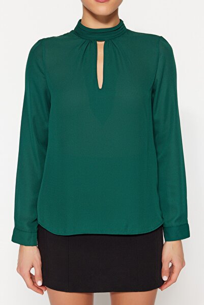 Trendyol Collection Σμαραγδένια πράσινη υφασμένη μπλούζα με ψηλό γιακά TWOAW20BZ0461