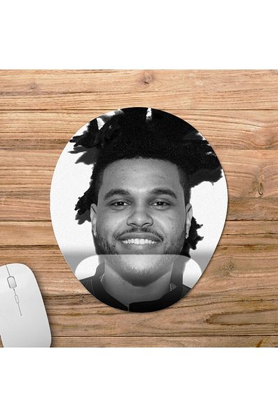 Pixxa موديل لوحة ماوس مدعومة للمعصم من The Weeknd - 1 بيضاوي