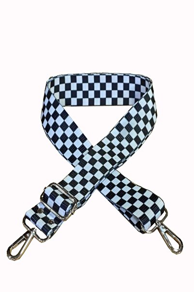 Kemer Dünyası Сребриста чанта с аксесоари и раменна каишка с каре