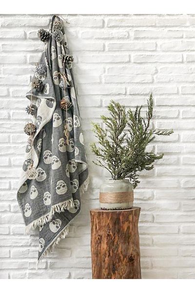 Barine Black Skull Cotton Sofa Shawl - 90X160