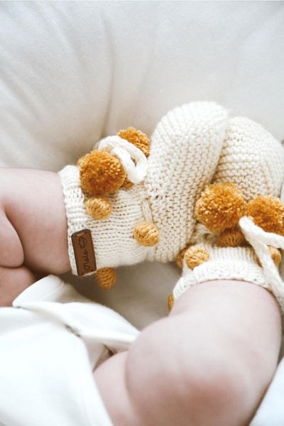 OhlalaKoala Pompom Knitted Booties Baby 0-12 Months
