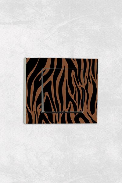 markcat Ovivo grano UV Printed Zebra Pattern White Single Switch Socket Frame Set