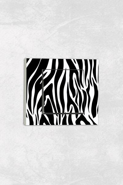 markcat Ovivo grano UV Printed Zebra Pattern White Single Switch Socket Frame Set
