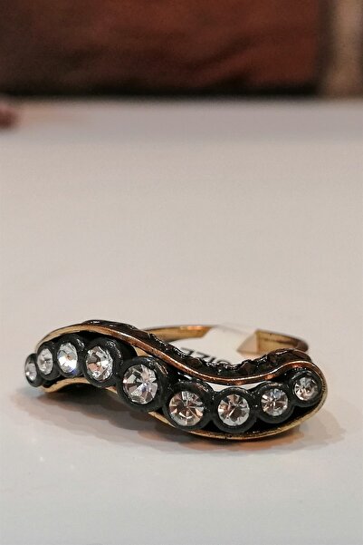 Esra Pamir Elmas Montür 9 Taş Yüzük