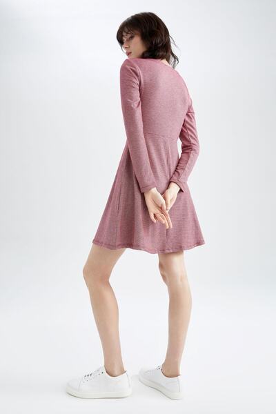 DeFacto Regular Fit Bisiklet Yaka Kareli Mini Uzun Kollu Elbise