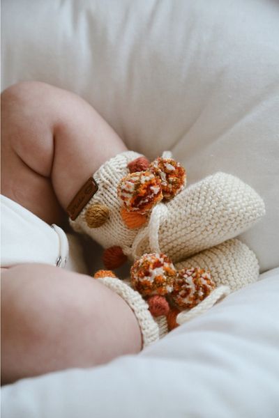 OhlalaKoala Pompom Knitted Booties Baby 0-12 Months