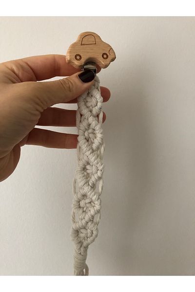 Kadamorganik Macrame Wooden Clip Pacifier Hanger