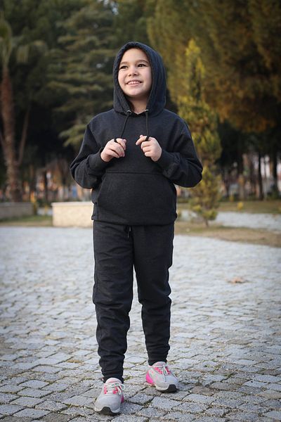 han elegant 2-piece Girl's Solid Color Tracksuit with Hooded Kangaroo Pocket