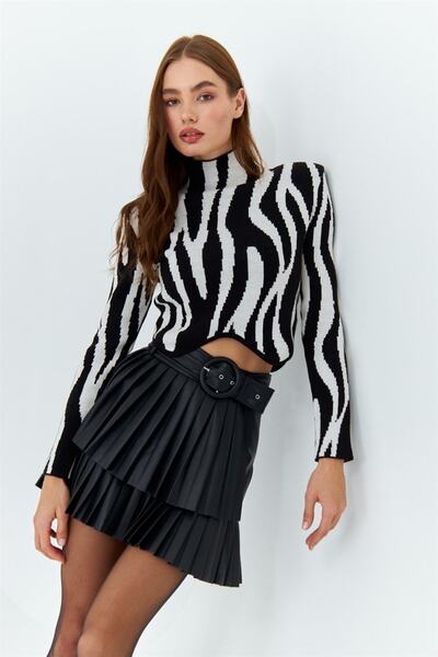 Laluvia High Collar Zebra Patterned Knitwear Black Women's Sweater