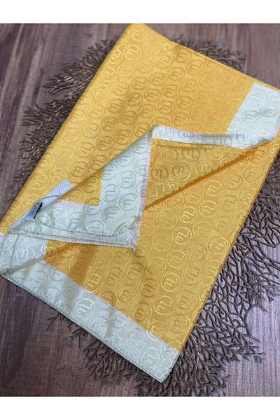Nilbutik Şal cu monogramă din mătase indiană