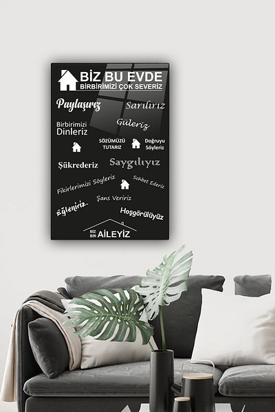 Decorita Masa din sticla |   Suntem o familie - Fundal negru