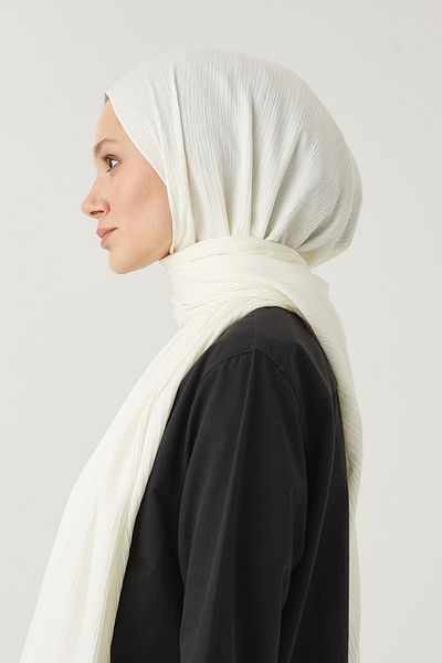 FRESCO SCARFS Women's Hijab Silky Crinkle Shawl*ecru