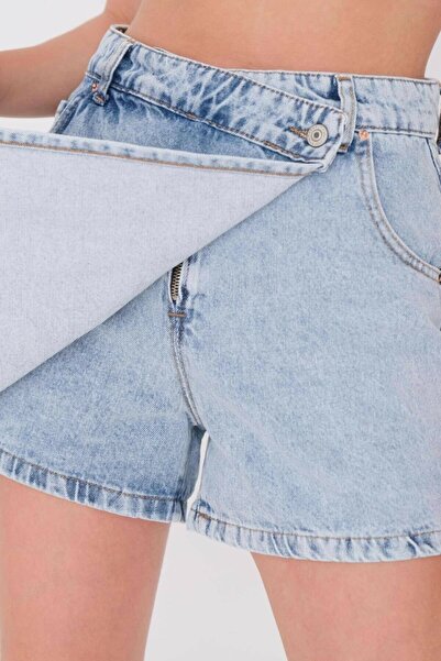 MAKRAS EXCLUSIVE Asymmetrical Jean Denim Shorts Skirt with Front Closure Detail