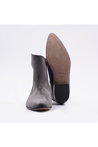 THE ADDAM Gri Süet Stacked Heel Bot