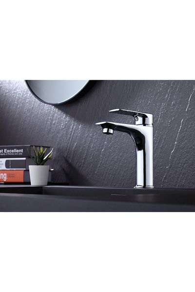 İSAOĞLU YAPI Sink Faucet Square Modern Design Bathroom Faucet Silver Color