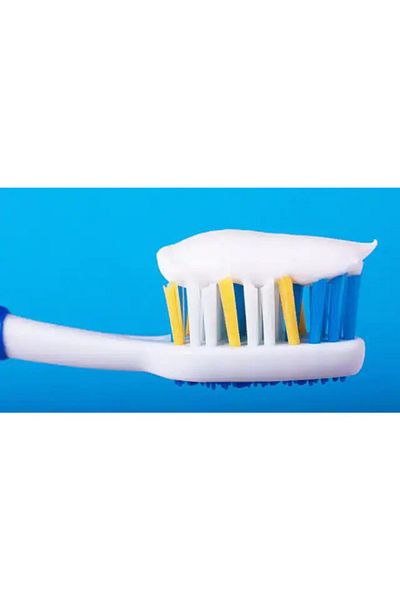 Janissary 4 Soft Toothbrushes, Premium Action, 4 Colors