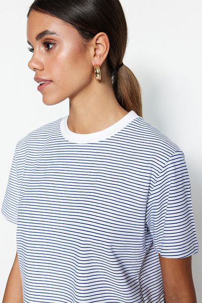 Trendyol Collection Námořnická modrá Ecru Pruhované Premium Basic Regular/Normal Fit Pletené tričko Crew Neck TWOSS23TS00043