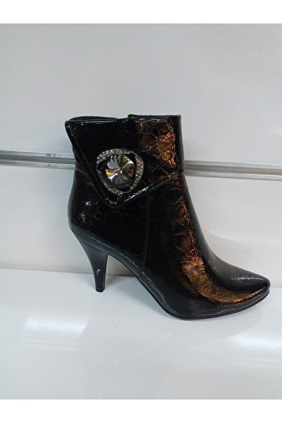 PUNTO Rugan Taşlı Kısa Çizme