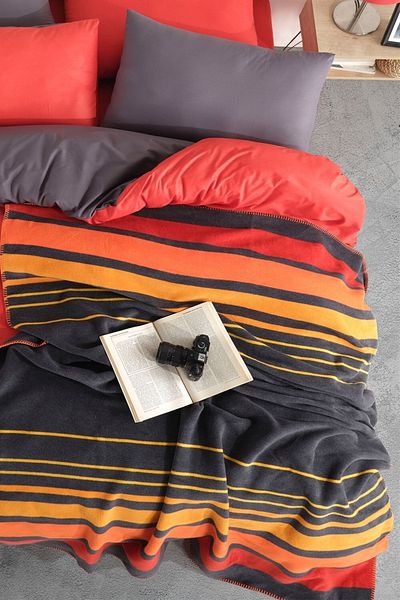 İyi Geceler İstanbul In Line Double Cotton Blanket - Red