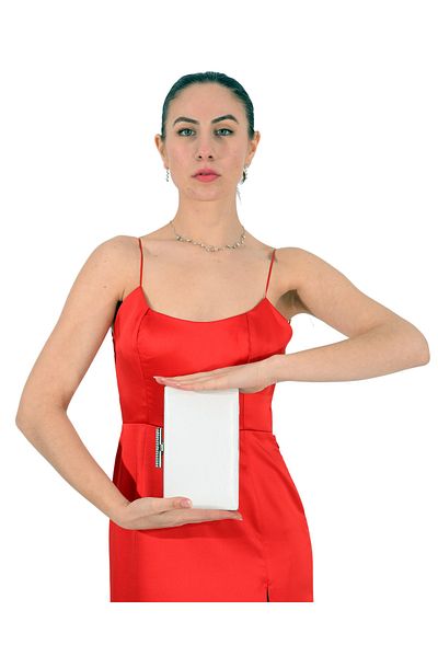 Biçanta Sedef Ecru Pearl White Χρώμα Ζαρωμένο λουστρίνι βραδινό τσαντάκι γάμου αρραβώνων Νυχτερινή τσάντα χειροποίητη