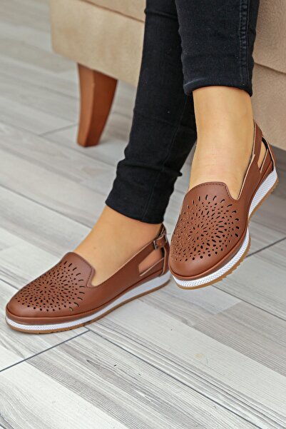 Ewen Tomm أحذية راقصة باليه نسائية مثقوبة بالليزر لتقويم العظام