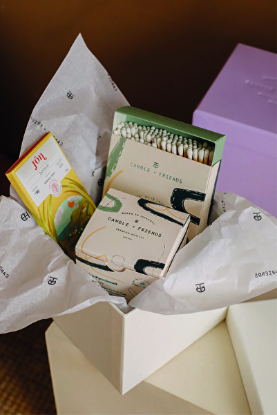 Candle and Friends White Patchouli Hediye Kutusu