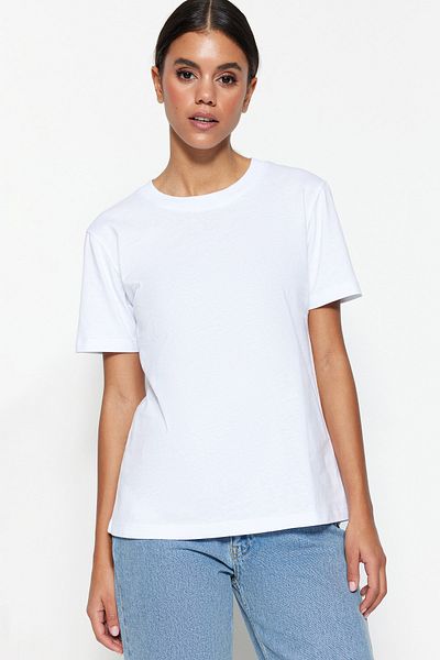 Trendyol Collection Tricou tricotat alb 100% bumbac Premium Basic cu decolteu tricotat TWOSS23TS00042