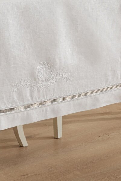 ÖDEL HOME Linen Elegant Embroidered Table Cloth