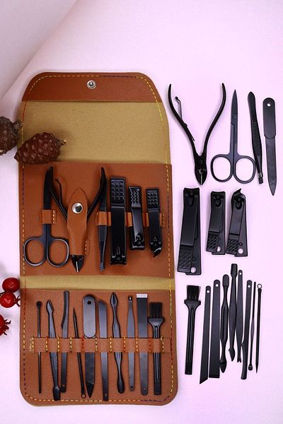MUJGAN 16 Piece Manicure Set with Brown Leather Bag