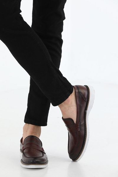 Everest Men's Classic Collegiate Genuine Leather Orthopedic Casual Shoes