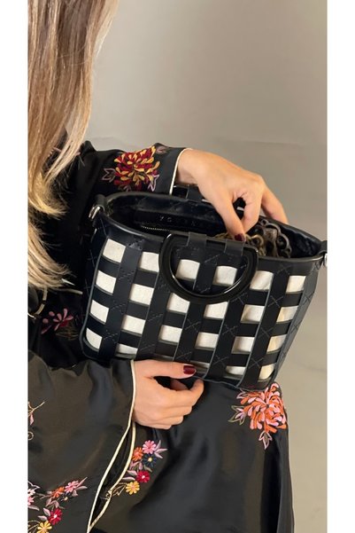 YOURHANDBAGS Siyah Deri Sepet Çanta