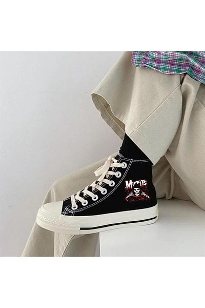Touz Niiss Boutique Misfits Pantofi de pânză neagră cu craniu imprimat
