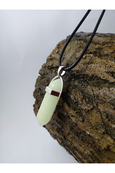 BalıkHediyelik Glow-in-the-Dark Nail-Shaped Natural Stone Necklace