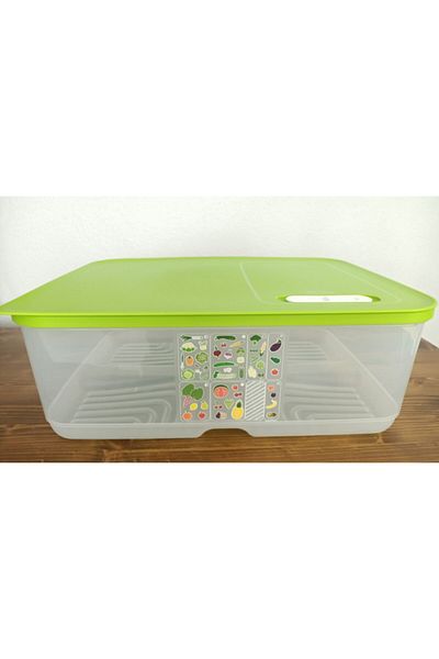 Tupperware Greenhouse 9.9Lt Capacity Bear